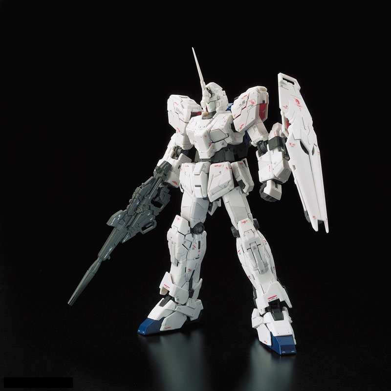 Gundam Mad :: Gundam Models :: 1/144 RG RX-0 Unicorn Gundam